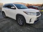 2017 Toyota Highlander SE