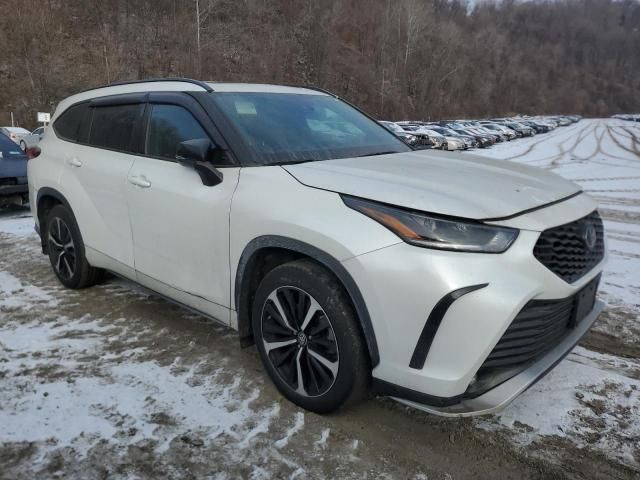 2022 Toyota Highlander XSE