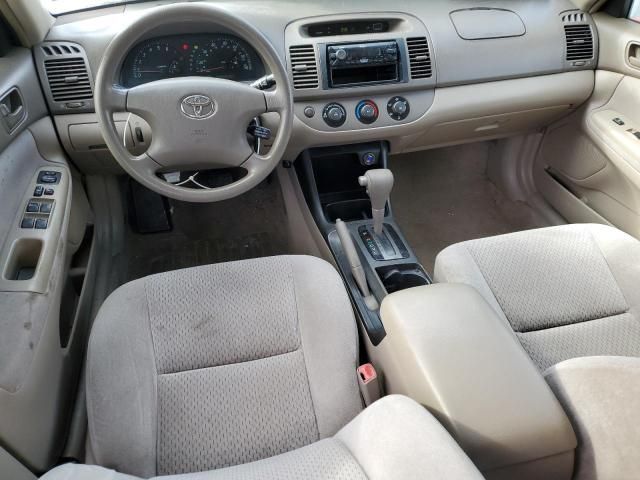 2004 Toyota Camry LE