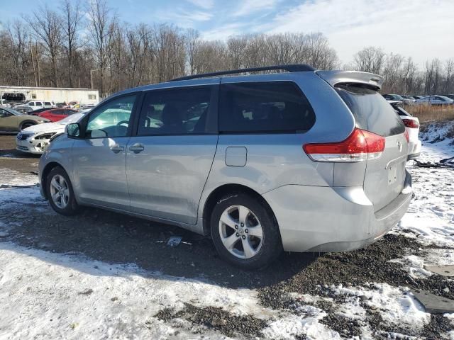 2011 Toyota Sienna LE