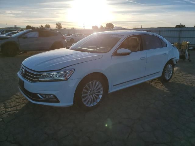 2016 Volkswagen Passat SE