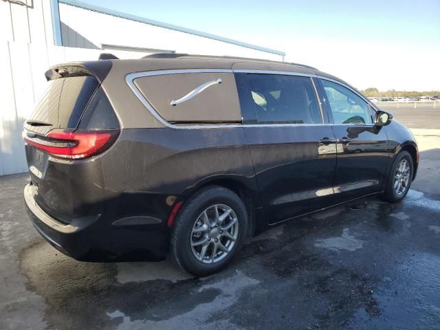 2022 Chrysler Pacifica Touring