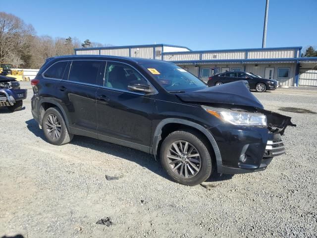 2019 Toyota Highlander SE