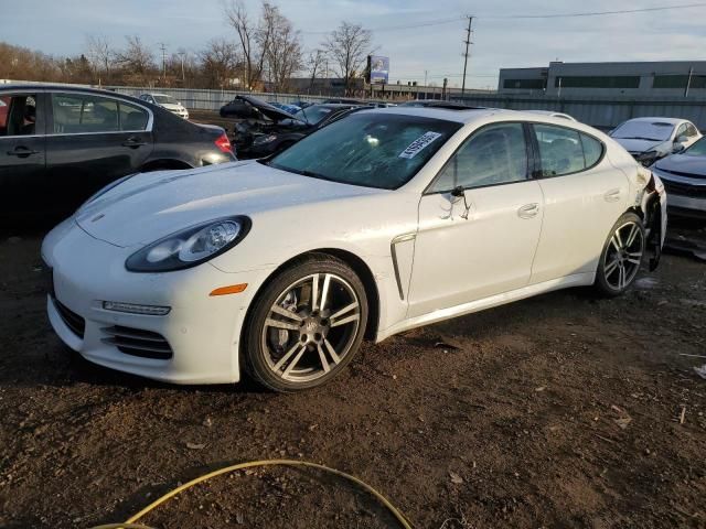 2015 Porsche Panamera 2