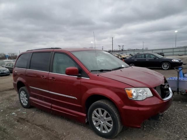 2013 Chrysler Town & Country Touring