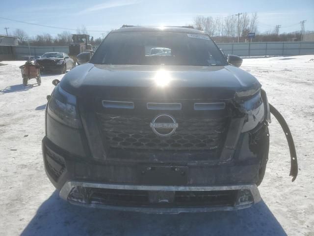 2023 Nissan Pathfinder SV