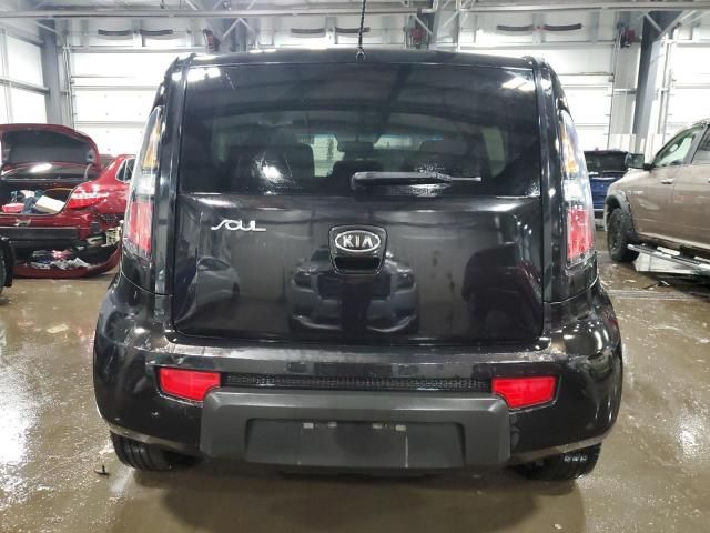 2010 KIA Soul +