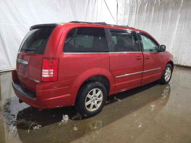 2010 Chrysler Town & Country Touring