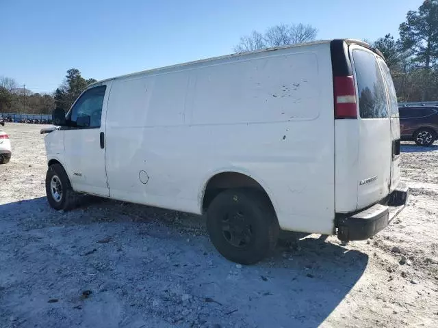 2004 Chevrolet Express G2500