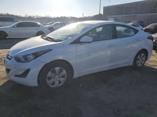 2016 Hyundai Elantra SE