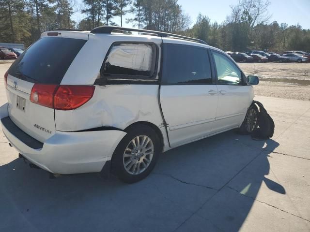 2010 Toyota Sienna XLE