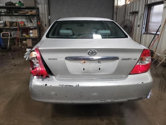 2004 Toyota Camry LE