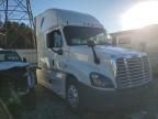 2019 Freightliner Cascadia 125