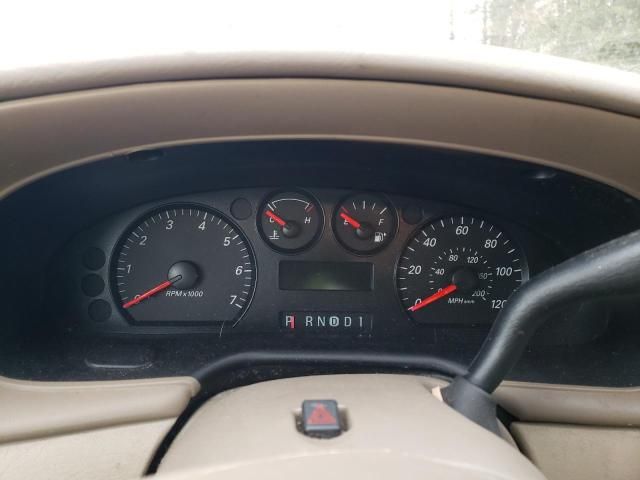 2005 Ford Taurus SE