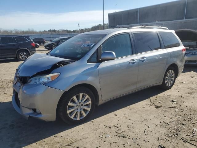 2013 Toyota Sienna XLE