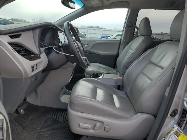 2017 Toyota Sienna XLE