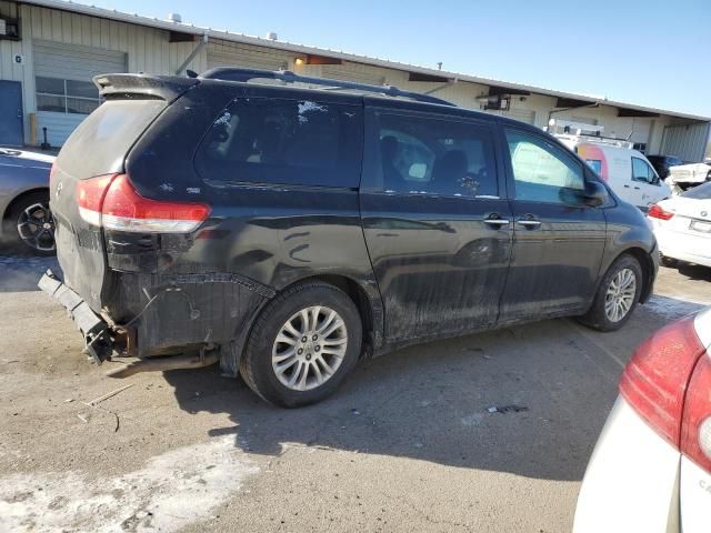 2011 Toyota Sienna XLE