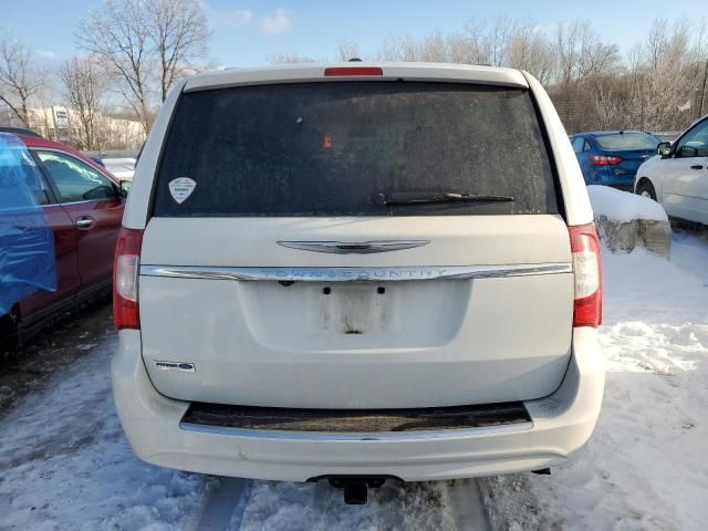 2013 Chrysler Town & Country Touring