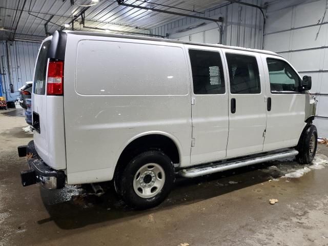 2024 Chevrolet Express G2500