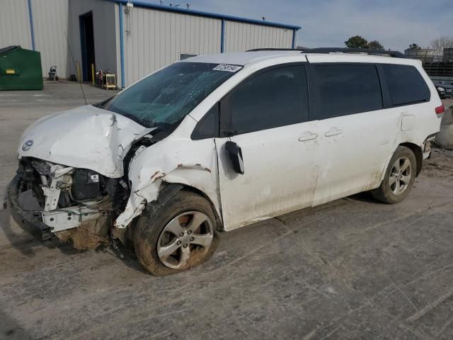 2012 Toyota Sienna LE