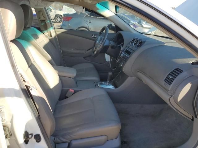 2010 Nissan Altima Base