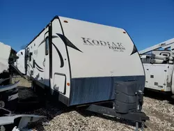 Salvage trucks for sale at Corpus Christi, TX auction: 2016 Kodiak Express