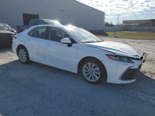 2022 Toyota Camry LE