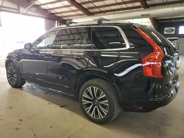 2022 Volvo XC90 T5 Momentum