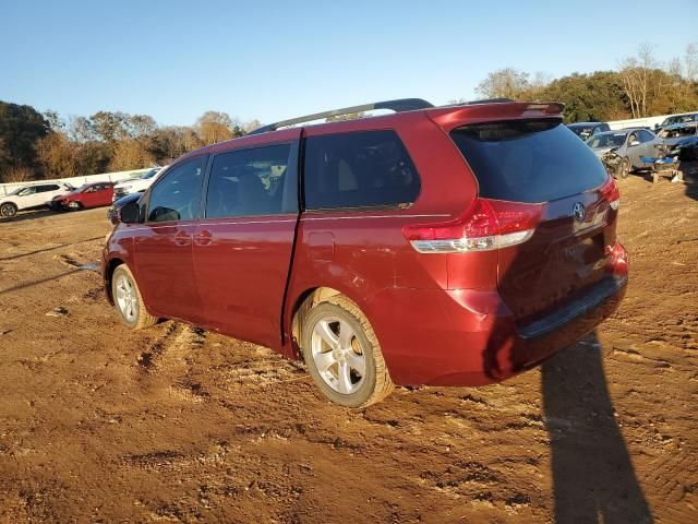 2014 Toyota Sienna LE