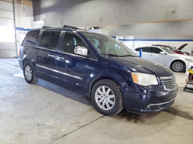 2012 Chrysler Town & Country Touring L