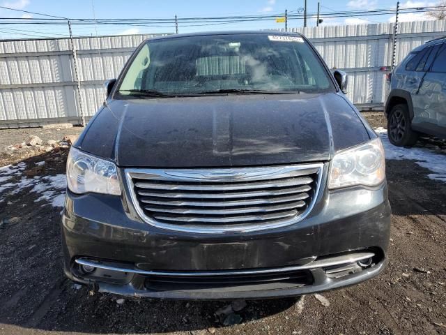 2015 Chrysler Town & Country Limited Platinum