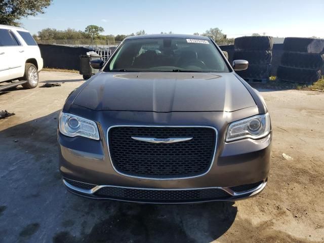 2017 Chrysler 300 Limited