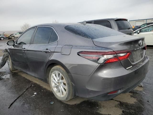 2022 Toyota Camry LE