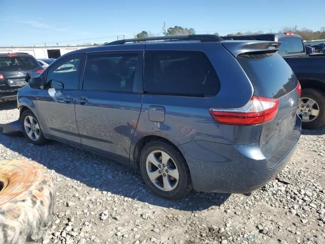 2015 Toyota Sienna LE