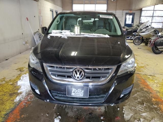 2011 Volkswagen Routan S