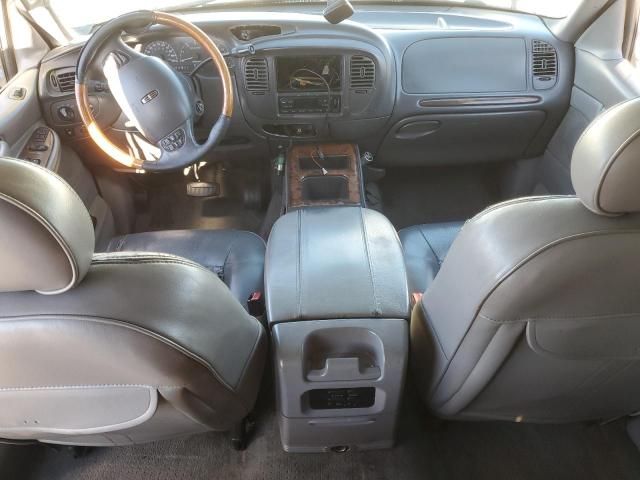 2002 Lincoln Navigator