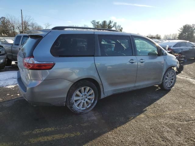 2017 Toyota Sienna XLE