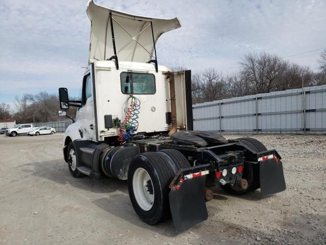 2016 Kenworth Construction T680