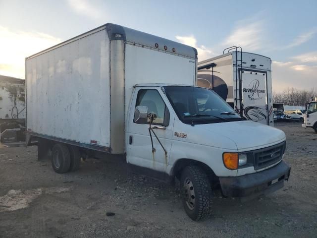 2003 Ford Econoline E350 Super Duty Cutaway Van