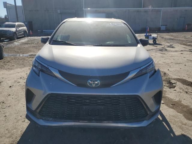 2022 Toyota Sienna XSE