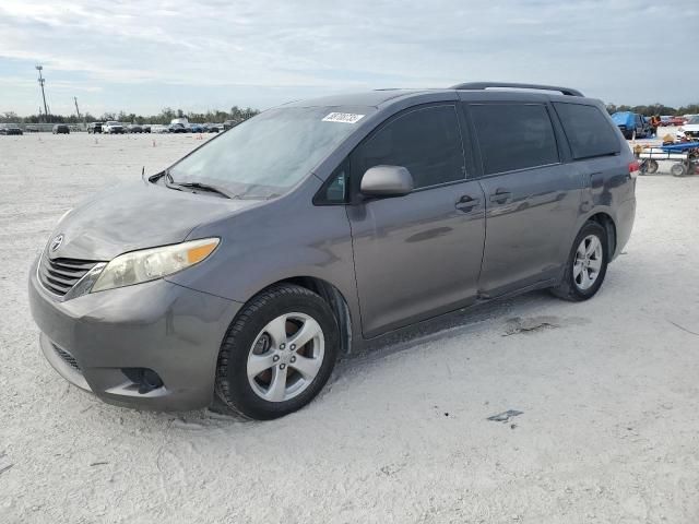 2011 Toyota Sienna LE