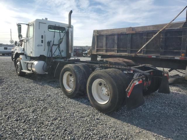 2005 Freightliner Conventional Columbia