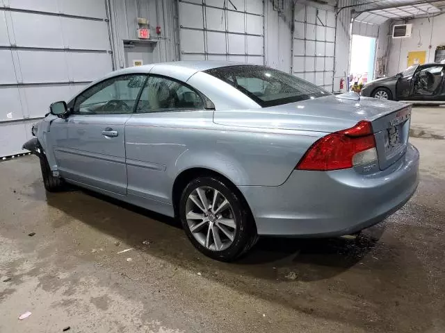 2011 Volvo C70 T5