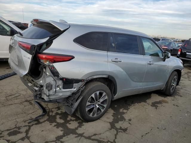 2023 Toyota Highlander Hybrid XLE