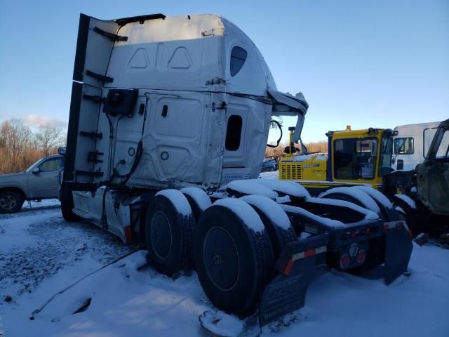 2021 Freightliner Cascadia 126