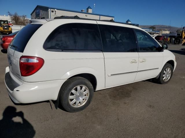 2005 Chrysler Town & Country Touring