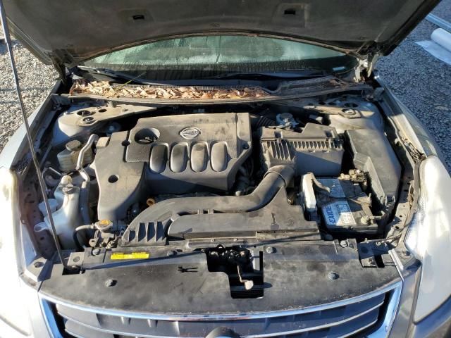 2010 Nissan Altima Base