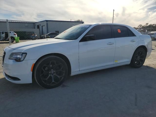 2019 Chrysler 300 Touring