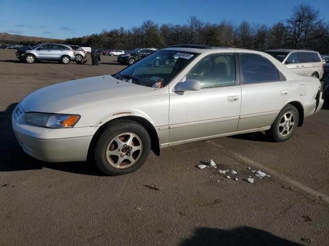 1999 Toyota Camry LE