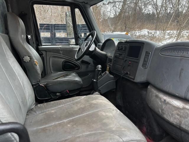 2003 International 4000 4300